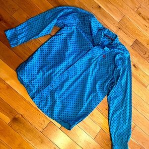 Cinch button up. Size large